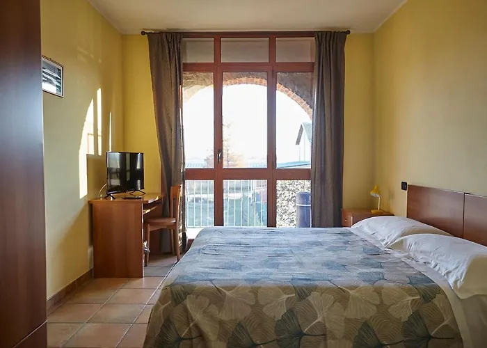 Al Casale Bed & Breakfast Cherasco